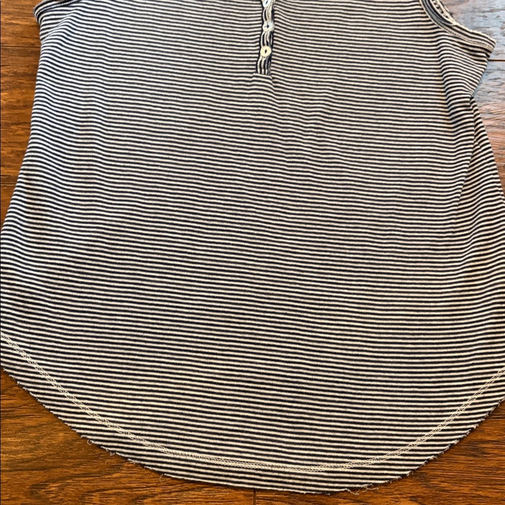 Anthropologie tank top - Picture 5 of 7